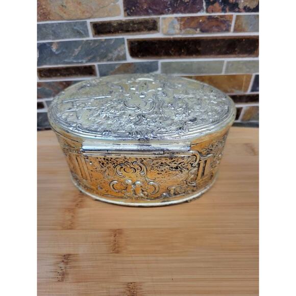 Vintage Jewelry Box Ornate Oval Lined Silver Toned - Picture 5 of 8